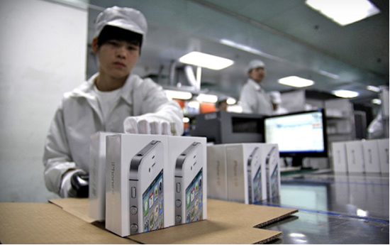 apple foxconn staff