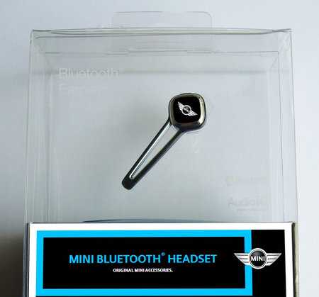 Bluetooth headsets2 thumb 450x419