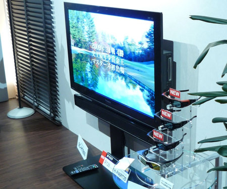 Panasonic 3D Viera RT2B Plasma TV 1 thumb 450x375