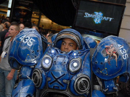 Starcraft 2 launch party photos StarCraft 2 Midnight Launch Party 6