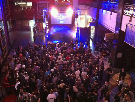 Starcraft 2 launch party photos StarCraft 2 Midnight Launch Party 8