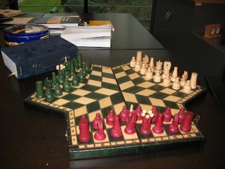 3way-chess1.jpg