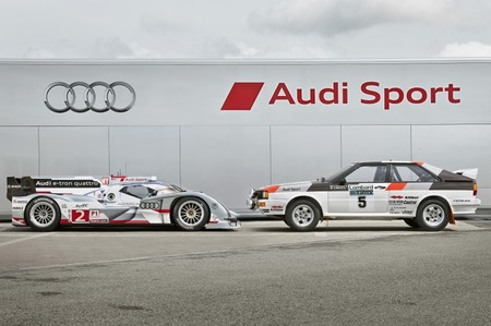 Audi-packs-R18-LeMans-Race-cars-with-AMOLED-6.jpg