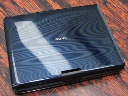Sony_portable_Blu-ray_DVD_player_2.jpg