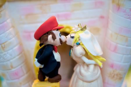 mario-wedding_cake_4.jpg
